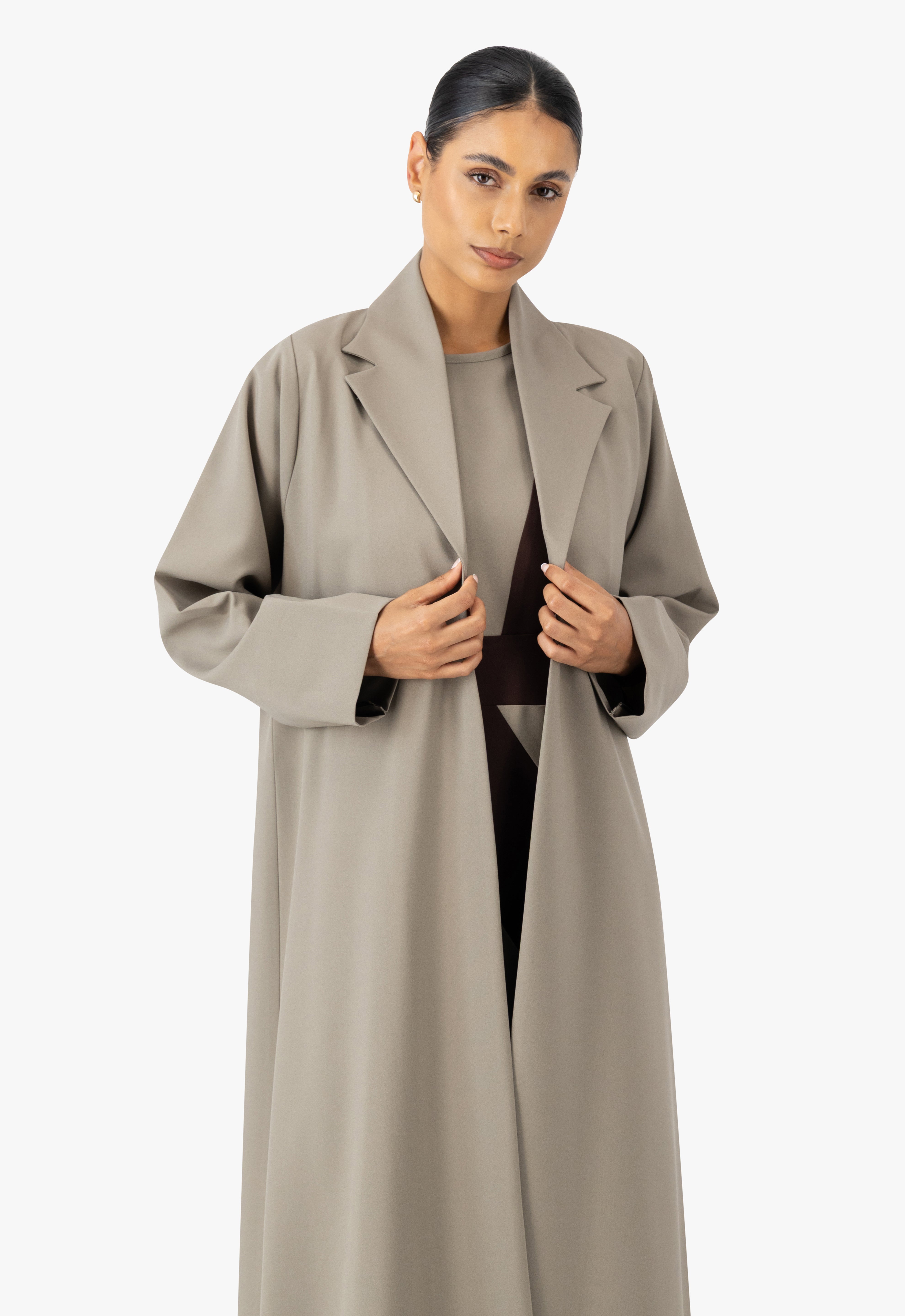 Daily Abayas,Black Abayas,Colored Abayas