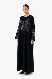 Daily Abayas,Black Abayas,Embroidered Abayas