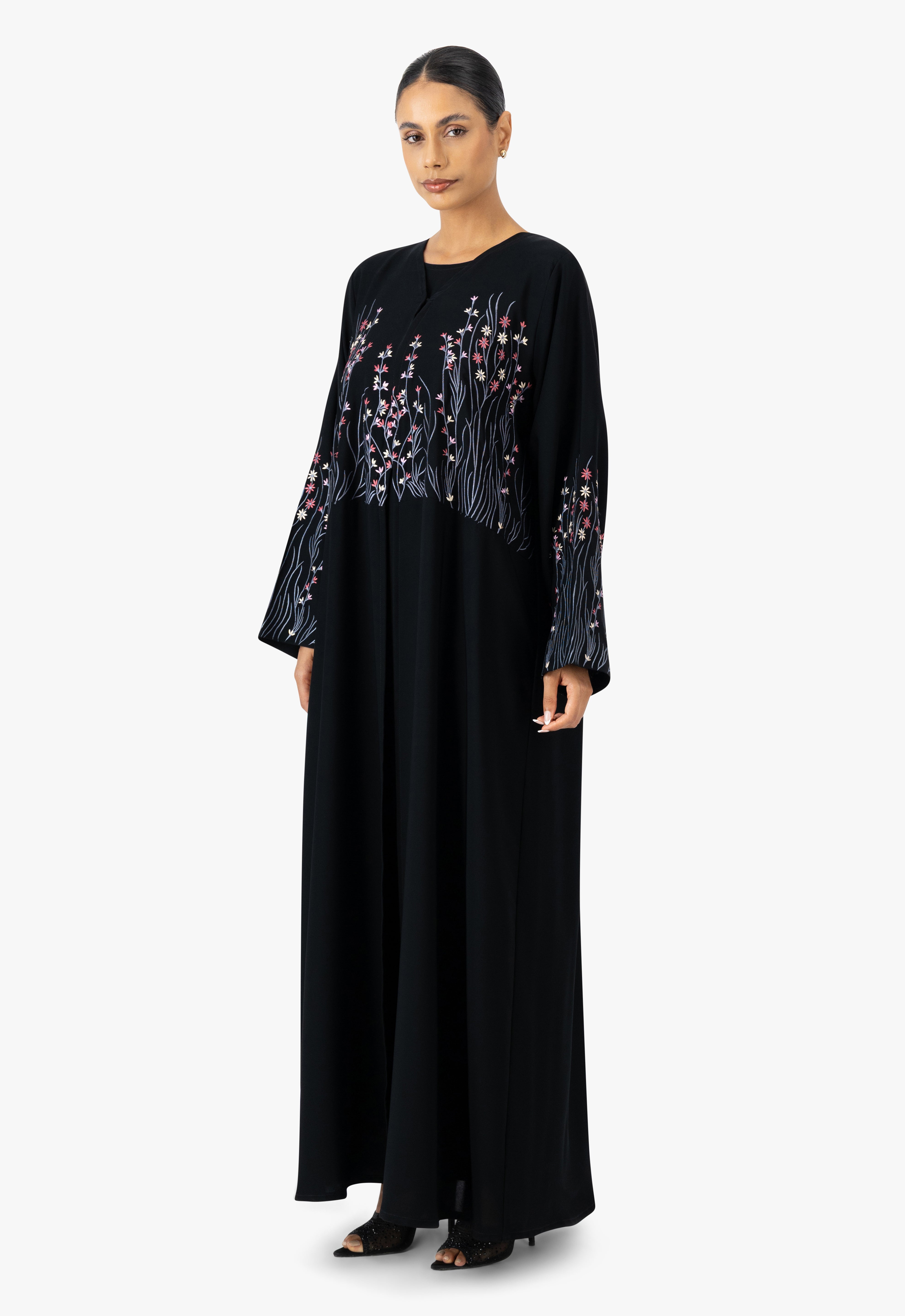 Daily Abayas,Black Abayas,Embroidered Abayas